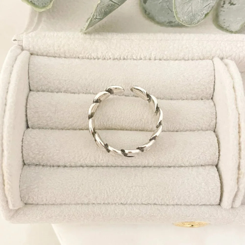 925 Sterling Silver Minimalist Ring Band Thin Ring Band Stackable Dainty Ring - Picture 5 of 8